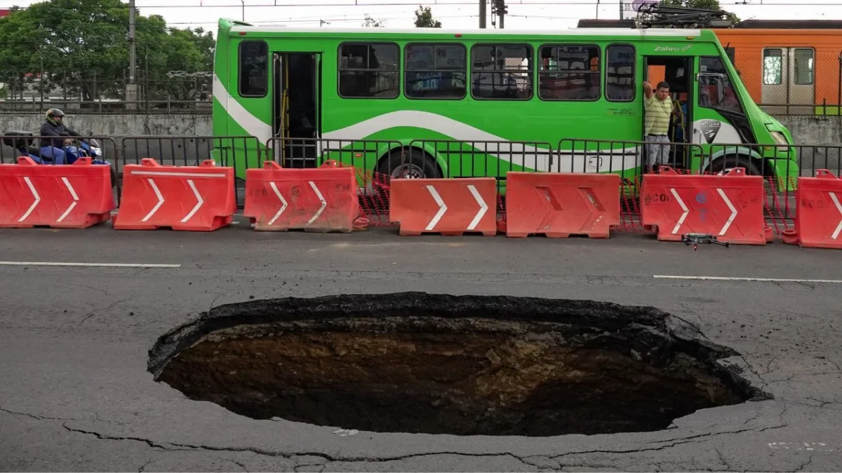 Así puedes reportar un socavón en la Ciudad de México