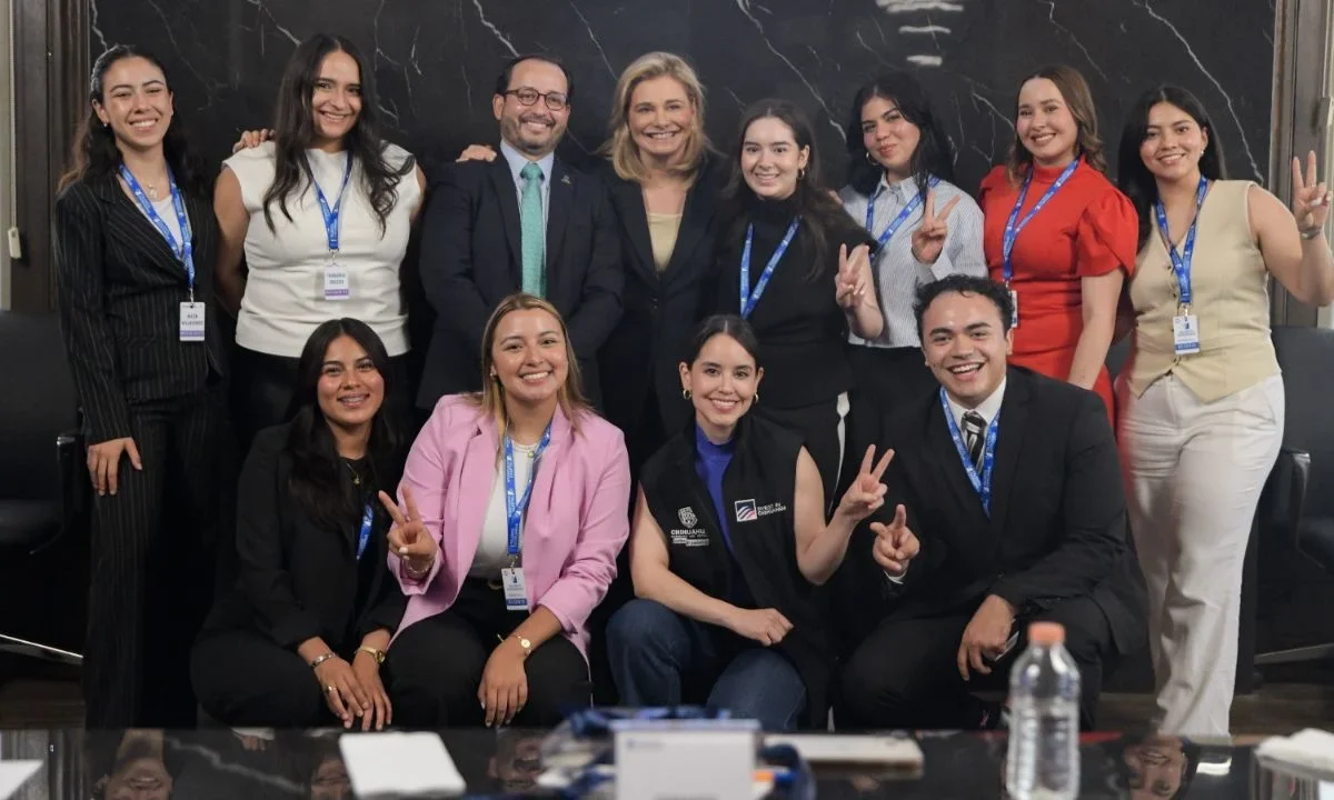 Maru Campos beca Washington