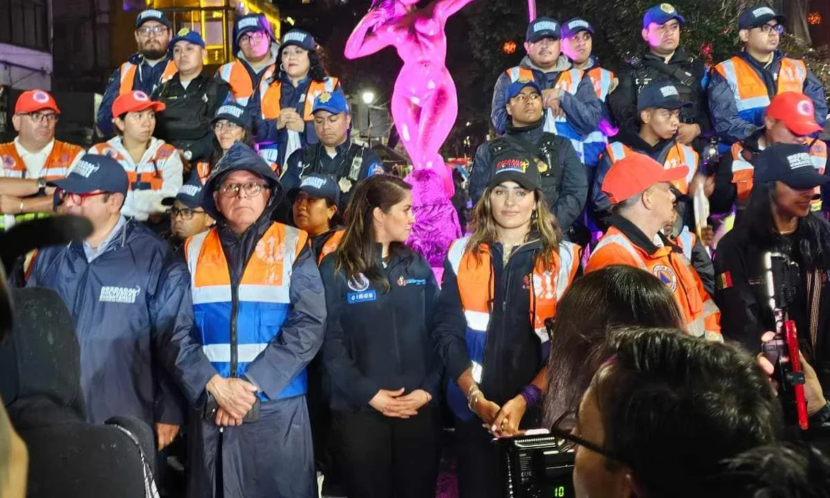 La alcaldesa Alessandra Rojo de la Vega dio el banderazo de inicio a la estrategia “Brigada Nocturna Cuauhtémoc” en Zona Rosa.