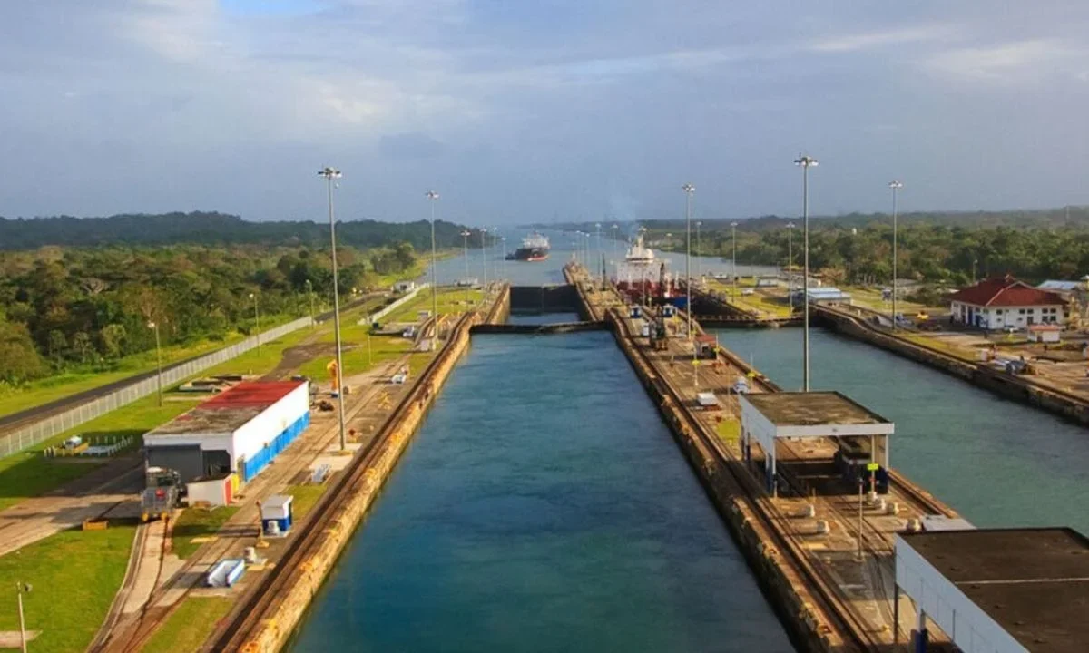 El Canal de Panamá proyecta cerrar el año fiscal 2025 con ingresos récord de 5 mil 623 millones de dólares.