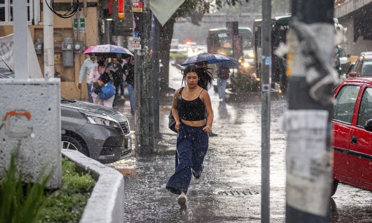 Lluvias predominan en varias regiones de México