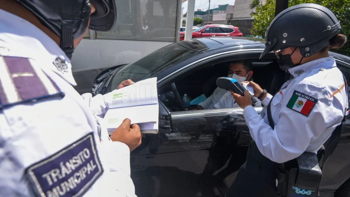 ¿Cómo saber si mi vehículo cuenta con multas en el Edomex?