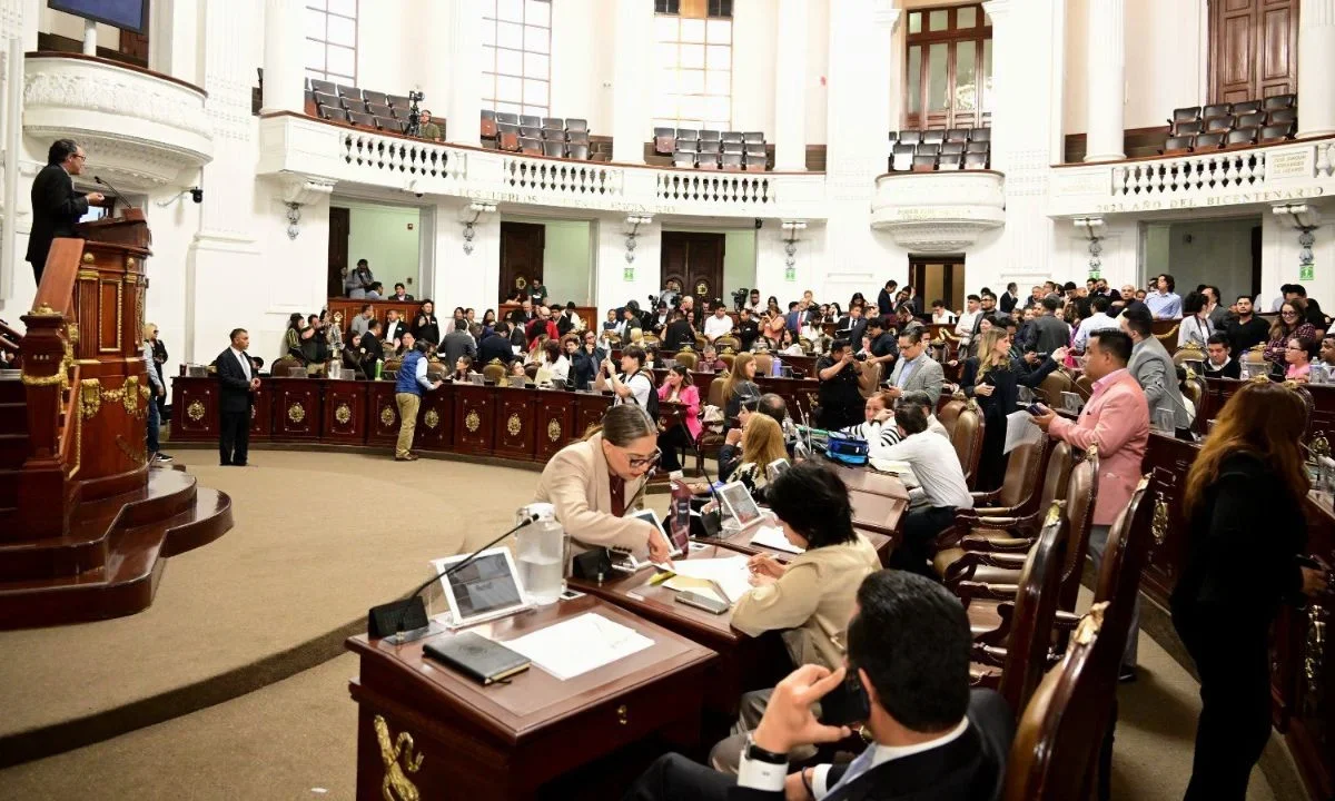 El Congreso de la Ciudad de México aprobó incluir la educación financiera en el nivel básico.