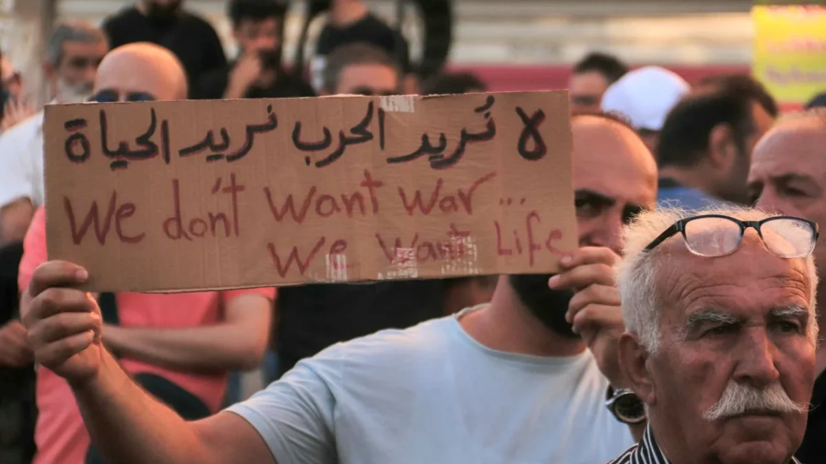 Al menos cuatro personas murieron el domingo al reanudarse los enfrentamientos en la provincia de Sueida, en el sur de Siria