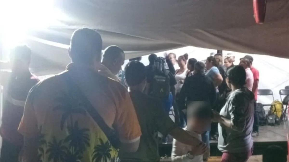 Denuncian migrantes engaños y detención por parte del Instituto Nacional de Migración (INM).