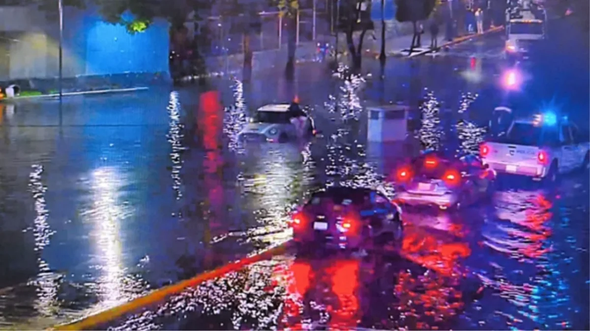 Se registra desbordamiento del Río San Ángel por lluvias; Periférico Sur cerrado por inundaciones.