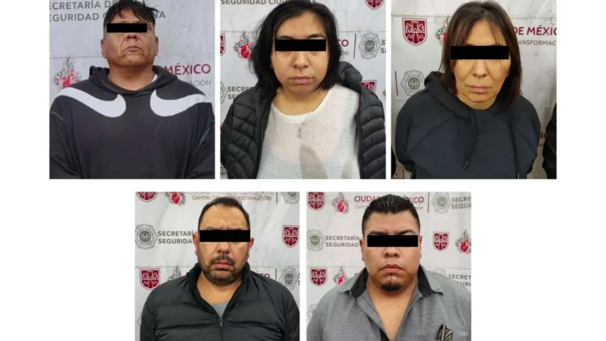 Autoridades capitalinas detienen a 5 presuntos narcomenudistas, luego de tres cateos en las alcaldías Xochimilco y Tláhuac.