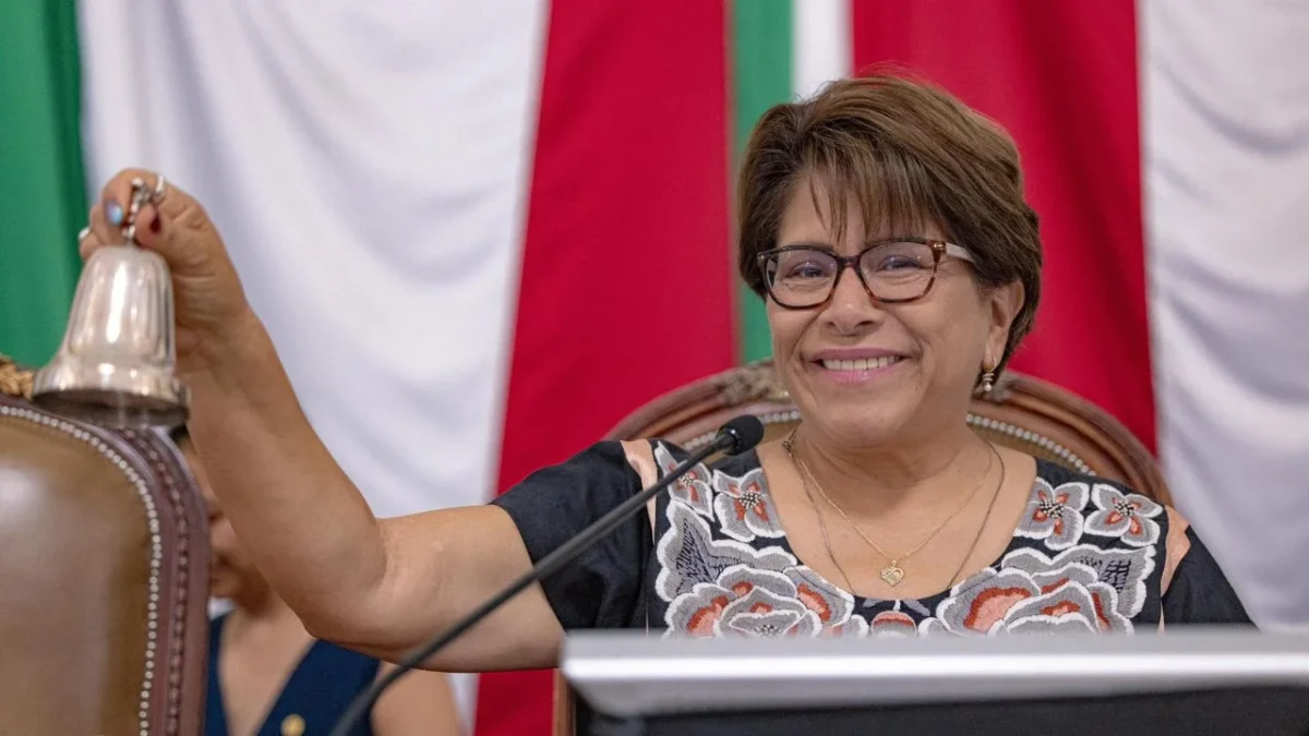 La legisladora del partido guinda dijo que comparte 35 años de lucha política y democrática  junto a Clara Brugada