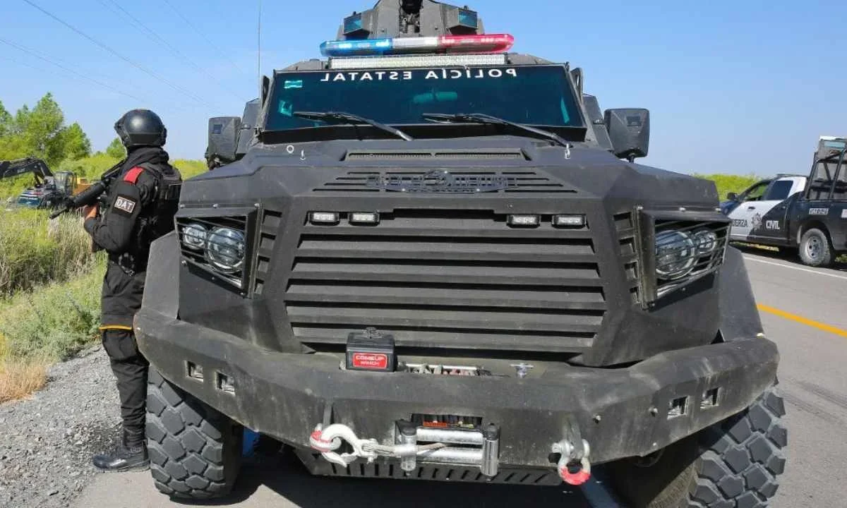 Un enfrentamiento entre civiles armados y Fuerza Civil de Nuevo León dejó como saldo 12 personas abatidas.