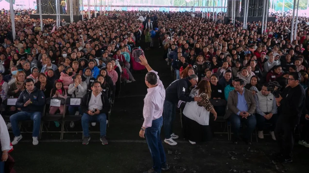 Con el objetivo de empoderar a madres, amas de casa y cuidadoras, la alcaldía Cuajimalpa formalizó la entrega de la “Tarjeta Madre”.