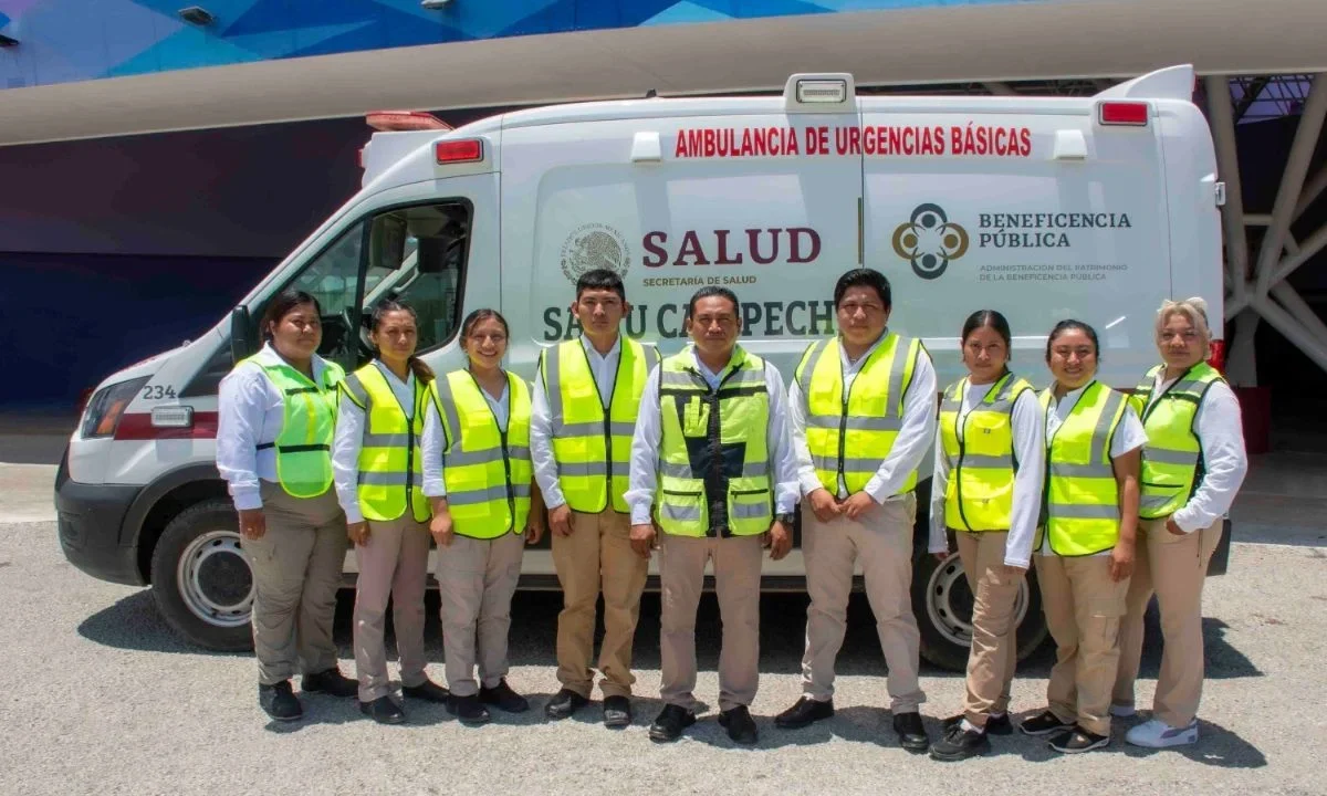 Con la nueva ambulancia optimizarán cobertura y garantizarán una atención oportuna ante cualquier eventualidad en Tikinmul, Campeche.