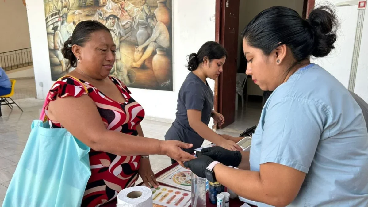 El personal de Salud participó con módulos de detecciones gratuitas en instalaciones de los Palacios Federal y Municipal de Lerma.
