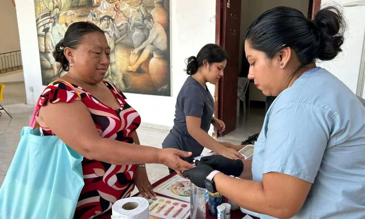 El personal de Salud participó con módulos de detecciones gratuitas en instalaciones de los Palacios Federal y Municipal de Lerma.