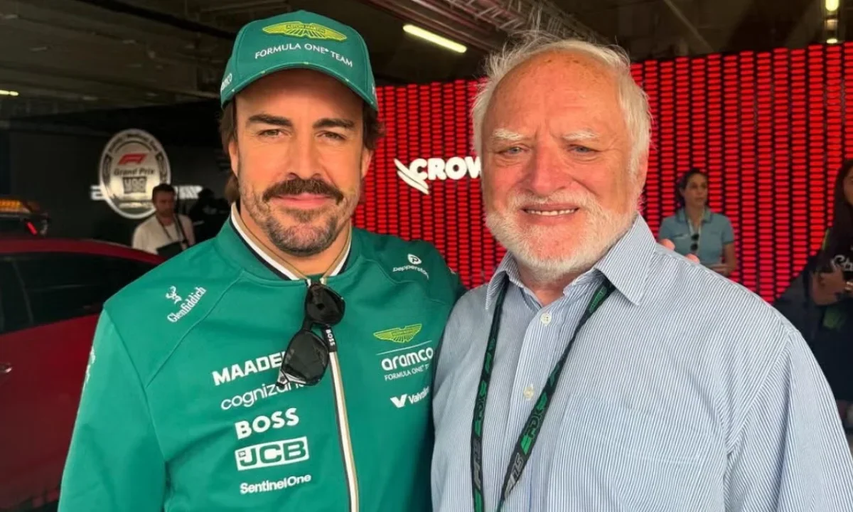 “Hide the Pain Harold” convivió con pilotos de F1 durante el GP de Hungría, donde varios lo reconocieron y se tomaron fotos con él.