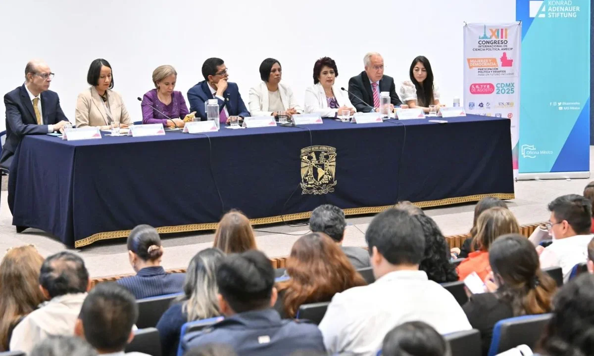 La consejera del IECM, Patricia Avendaño, recordó que en 2020 se modificaron leyes para impulsar la paridad de género en favor de las mujeres.