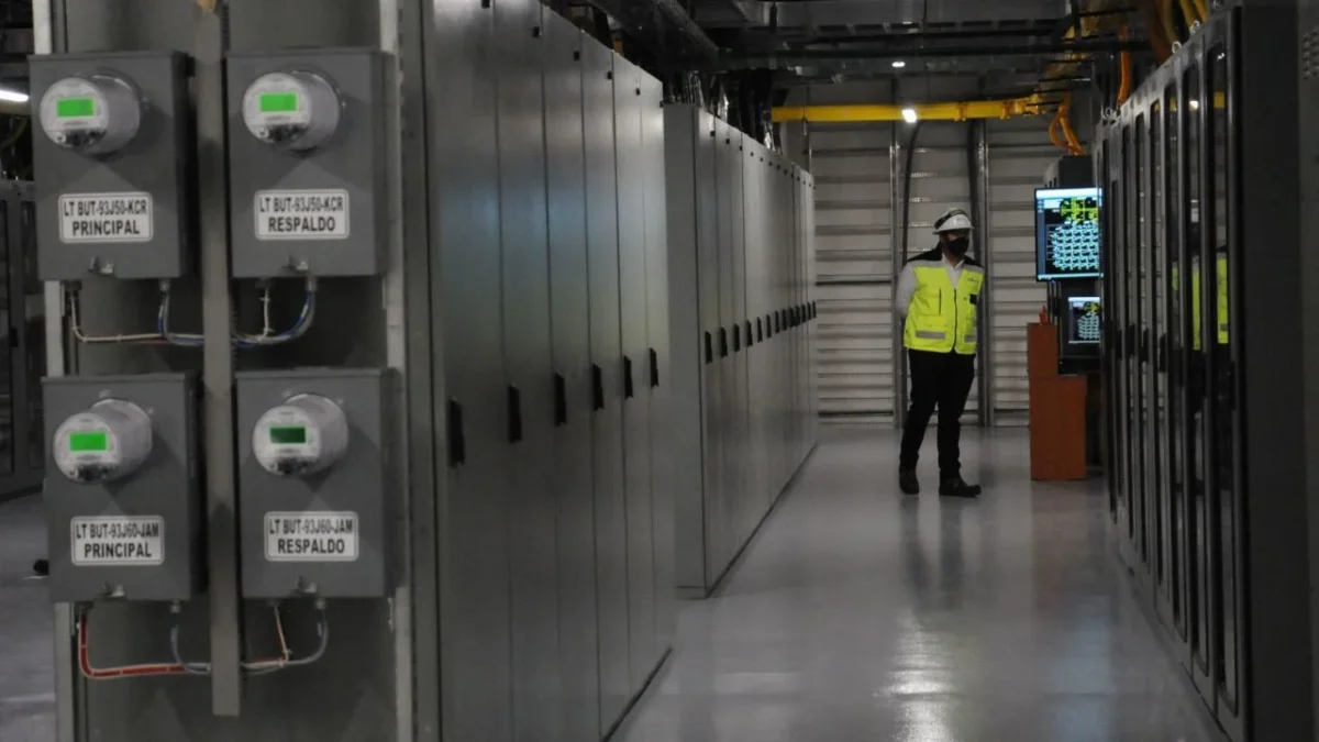 Sener informó que 392 permisos de autoabastecimiento y cogeneración de energía eléctrica se encuentran vigentes y 136 son ilegítimas.