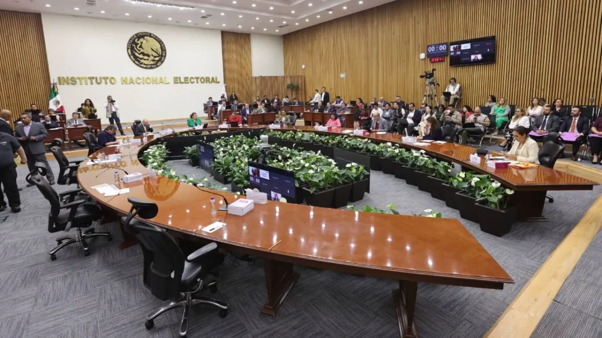 El INE aprobó la rotación anual de comisiones permanentes y temporales.