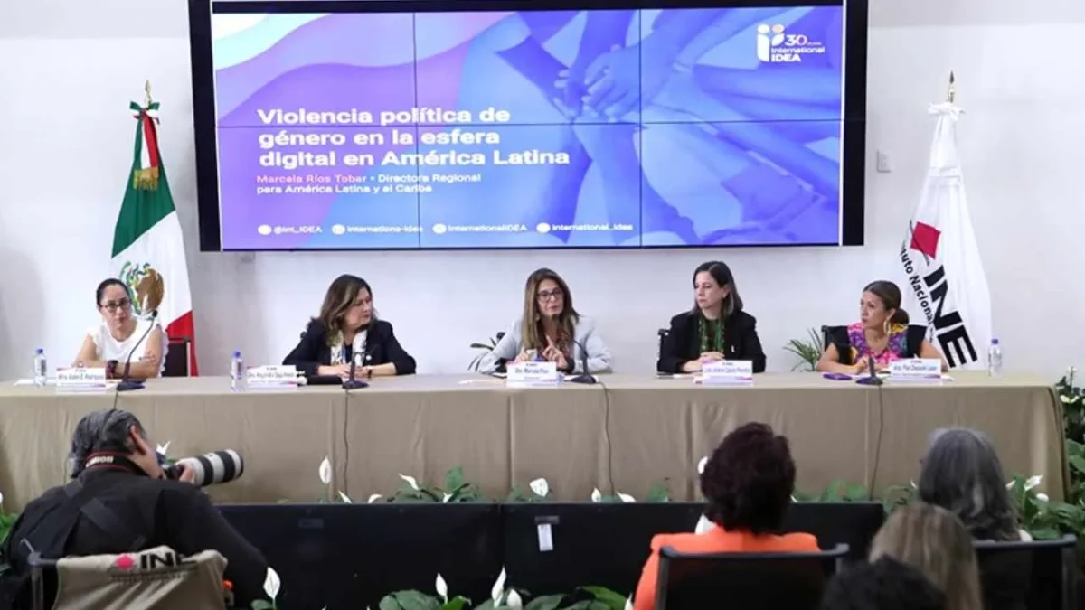 El INE busca proteger los derechos políticos de las mujeres ante la violencia digital.