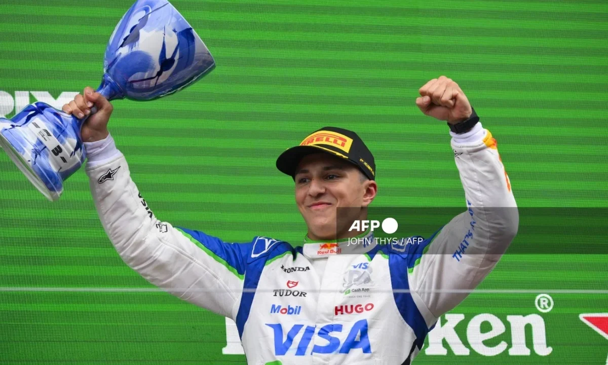 Isack Hadjar logró su primer podio en la F1 tras terminar tercero en el Gran Premio de Países Bajos.