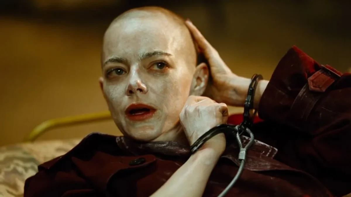 Emma Stone en 'Bugonia' de Yorgos Lanthimos