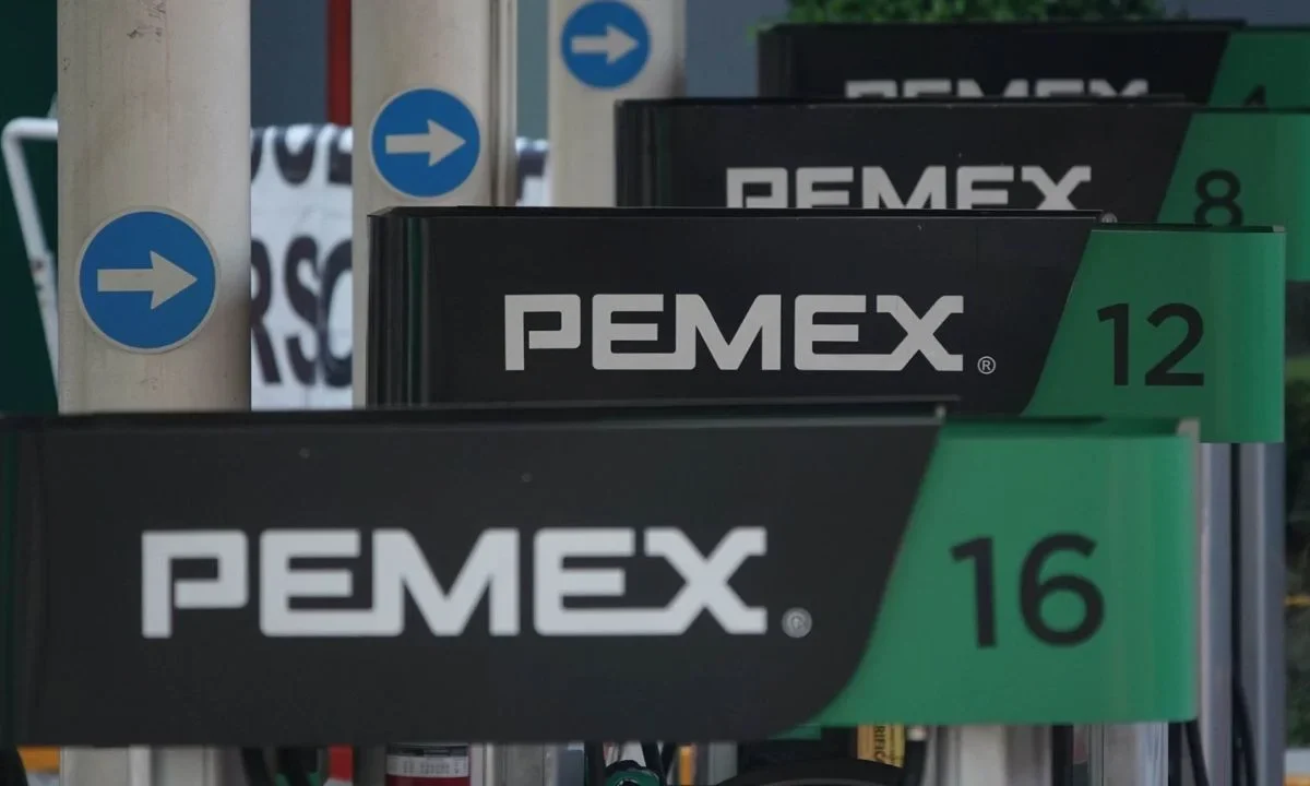 La organización Mexicanos Contra la Corrupción y la Impunidad (MCC) sugirió el nombre del presunto funcionario de Pemex que habría recibido sobornos.