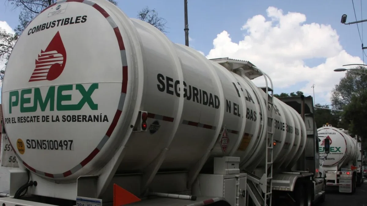 La firma calificadora Moody’s Ratings colocó en revisión la calificación de Pemex.