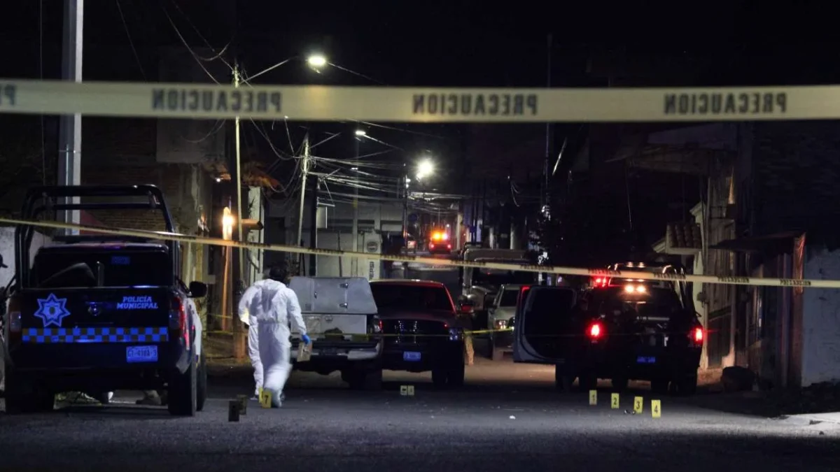 Mueren 6 personas tras ataque armado en una vivienda de Yuriria, Guanajuato.