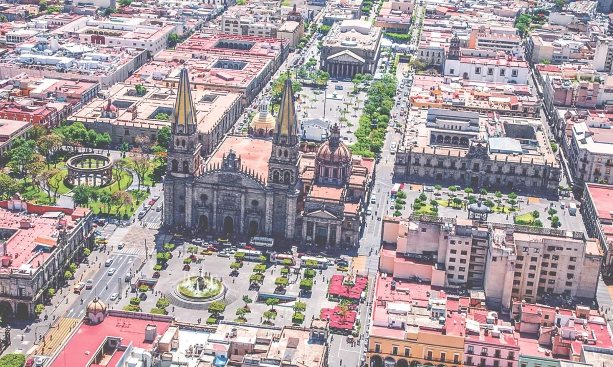 Diputados de Futuro, en Jalisco, buscan regular las plataformas de hospedaje ante la proximidad del Mundial 2026; proponen tope de costos.