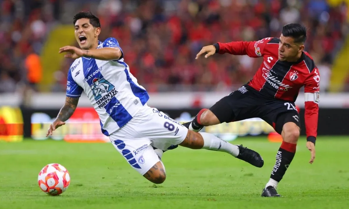Los Tuzos del Pachuca alcanzaron su cuarta victoria consecutiva tras vencer al Atlas en su casa con un marcador de 3-0 en la Jornada 4.