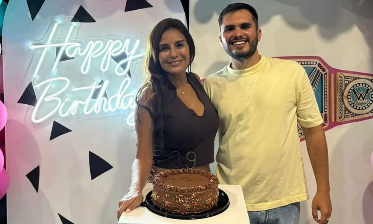 De acuerdo a Iván "El Pollo" García, la exclavadista, Paola Espinosa fue forzada a tener una relación con otro de sus colegas.