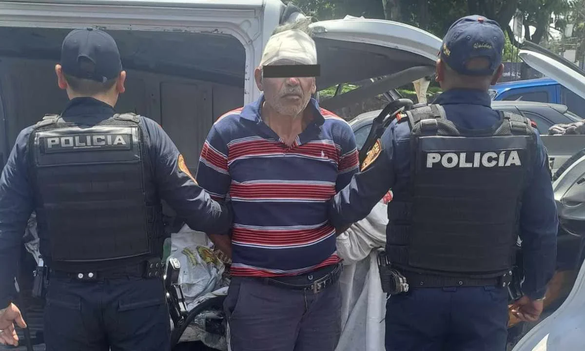 Policías de la CDMX detienen a presunto narcomenudista en la alcaldía Álvaro Obregón.