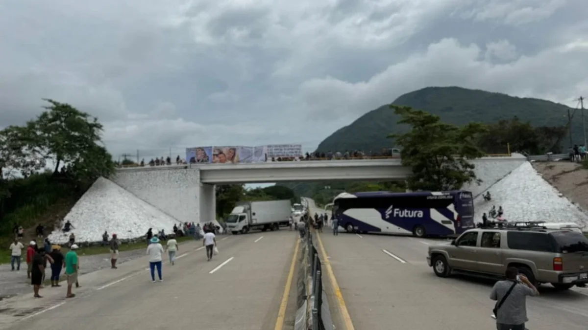 Pobladores de El Ocotito señalan que hay enfrentamientos armados, desplazamiento forzado, saqueos y desaparecidos