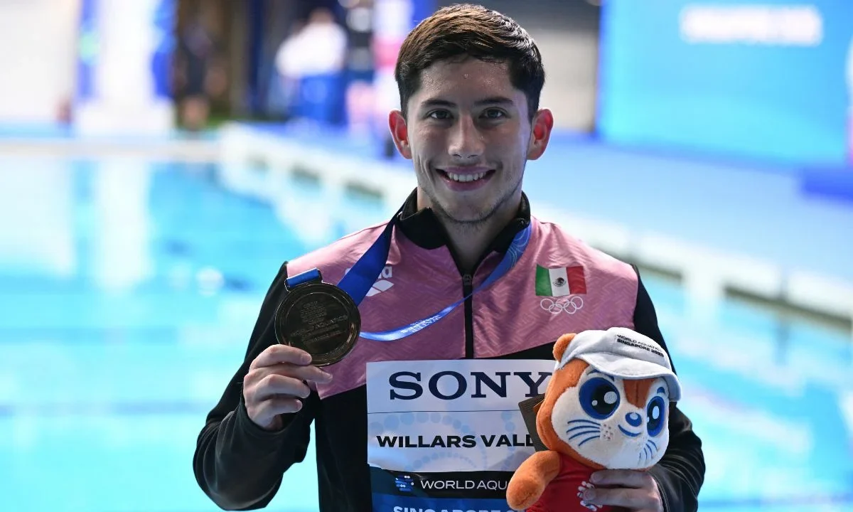 El mexicano Randal Willars se colgó el bronce en competencia de la plataforma de 10 metros en el Mundial de Natación, saca a China de podio.