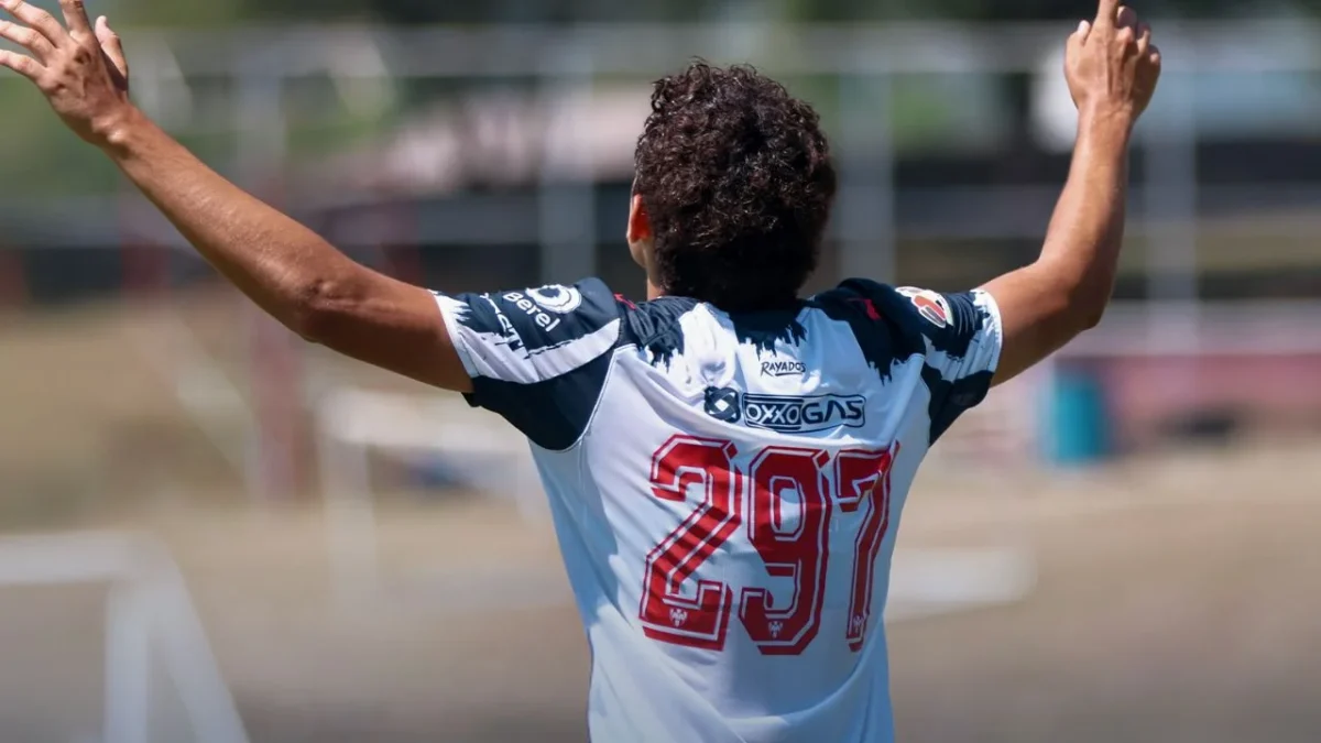 Rayados golea a León y se apunta entre los líderes de la LigaMX