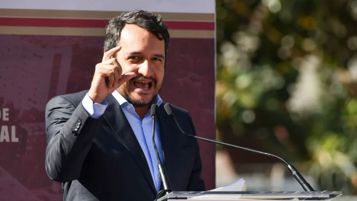 Reportan gasto excesivo de Andy López Beltrán, secretario de Organización de Morena, en Tokio.