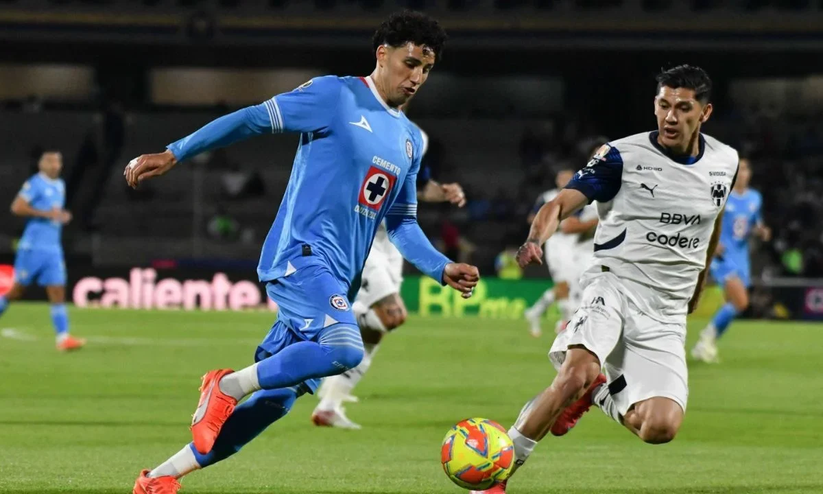 Reportan que el Toluca negocia con Cruz Azul para fichar a Jorge Sánchez.