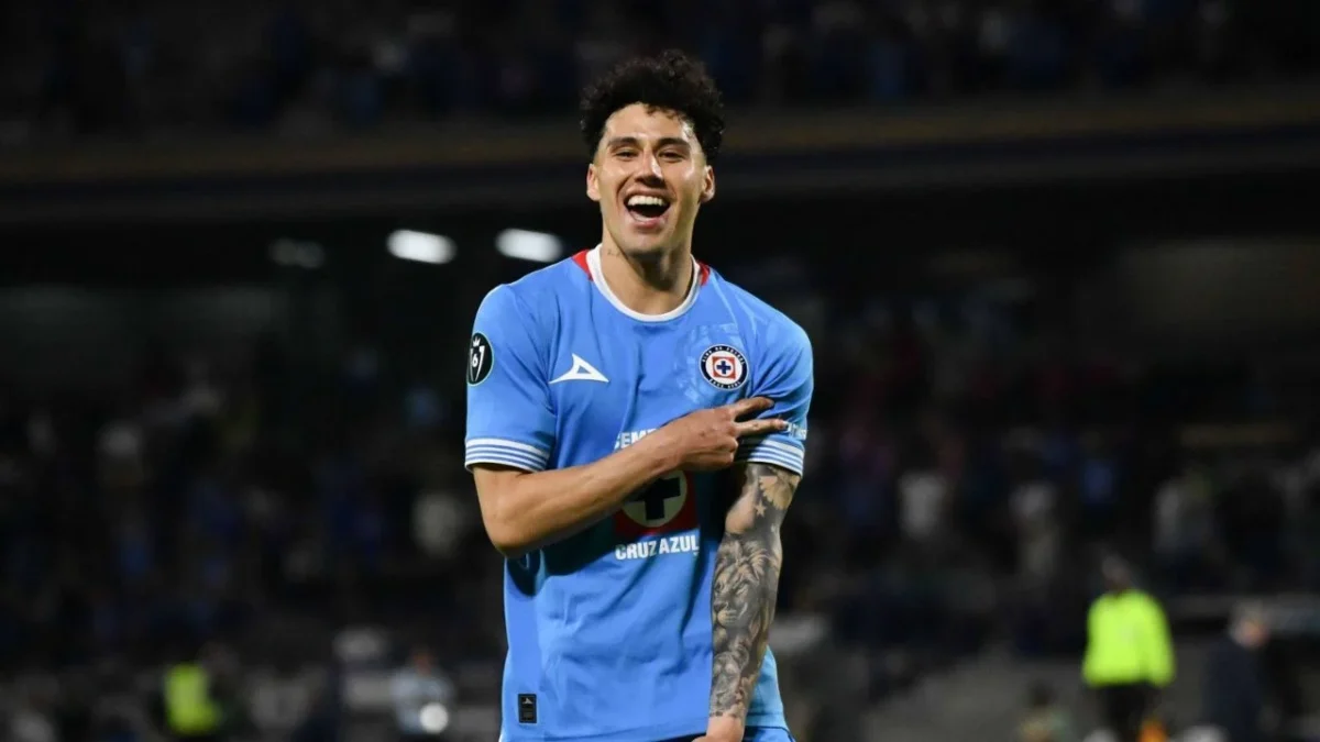 Reportan que el Toluca negocia con Cruz Azul para fichar a Jorge Sánchez.