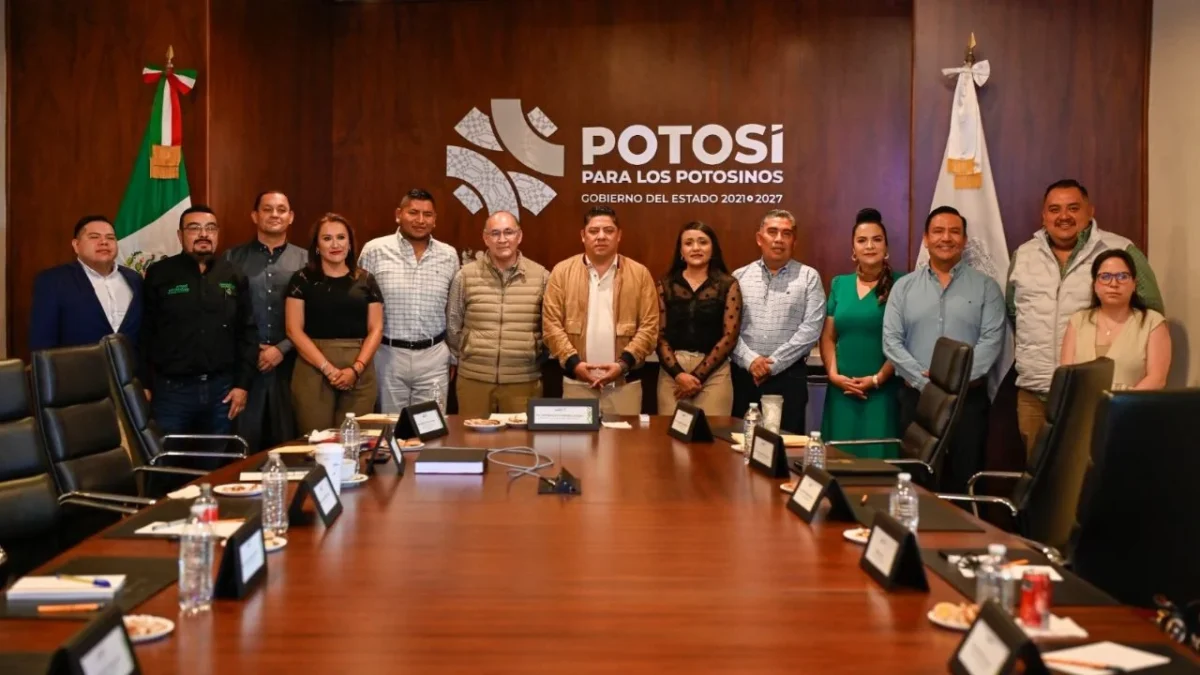 El gobernador Ricardo Gallardo arrancó importantes obras de infraestructura en los municipios que componen el área de SLP.