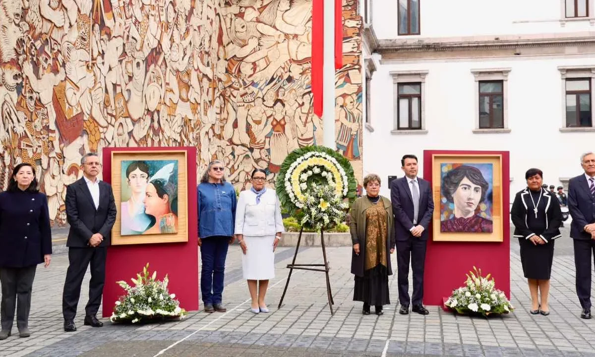 La titular de la Segob, Rosa Icela, recuerda a Leona Vicario y Carmen Serdán en sus aniversarios luctuosos.