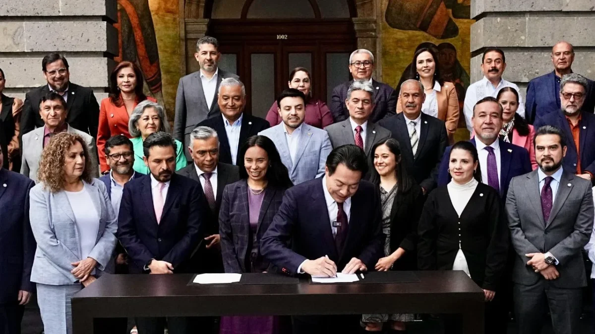 El titular de la SEP y los Estados firmaron un acuerdo para crear el Sistema de Bachillerato Nacional.