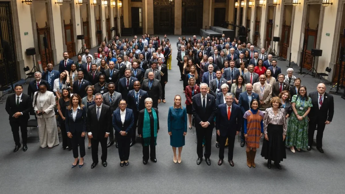 La presidenta Sheinbaum inauguró la Cumbre climática en Palacio Nacional.