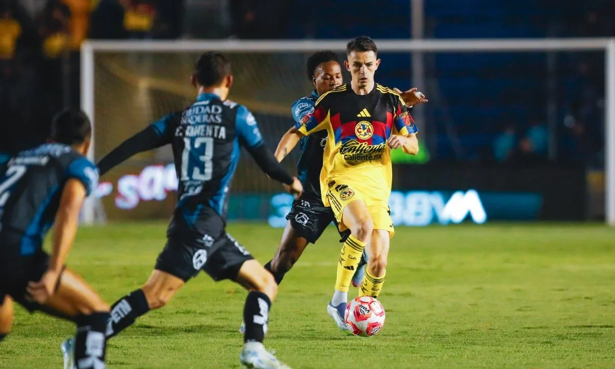 Las Águilas del América vencieron apenas con un gol a los Gallos Bancos de Querétaro por lo que ocupan el lugar tres en la tabla del Apertura.