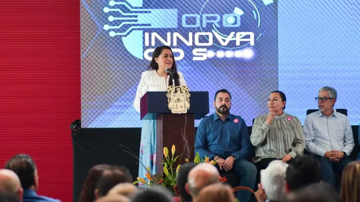 La gobernadora de Aguascalientes, Tere Jiménez, inaugura el Foro Multilateral y entrega el Premio Estatal de Tecnología 2025.