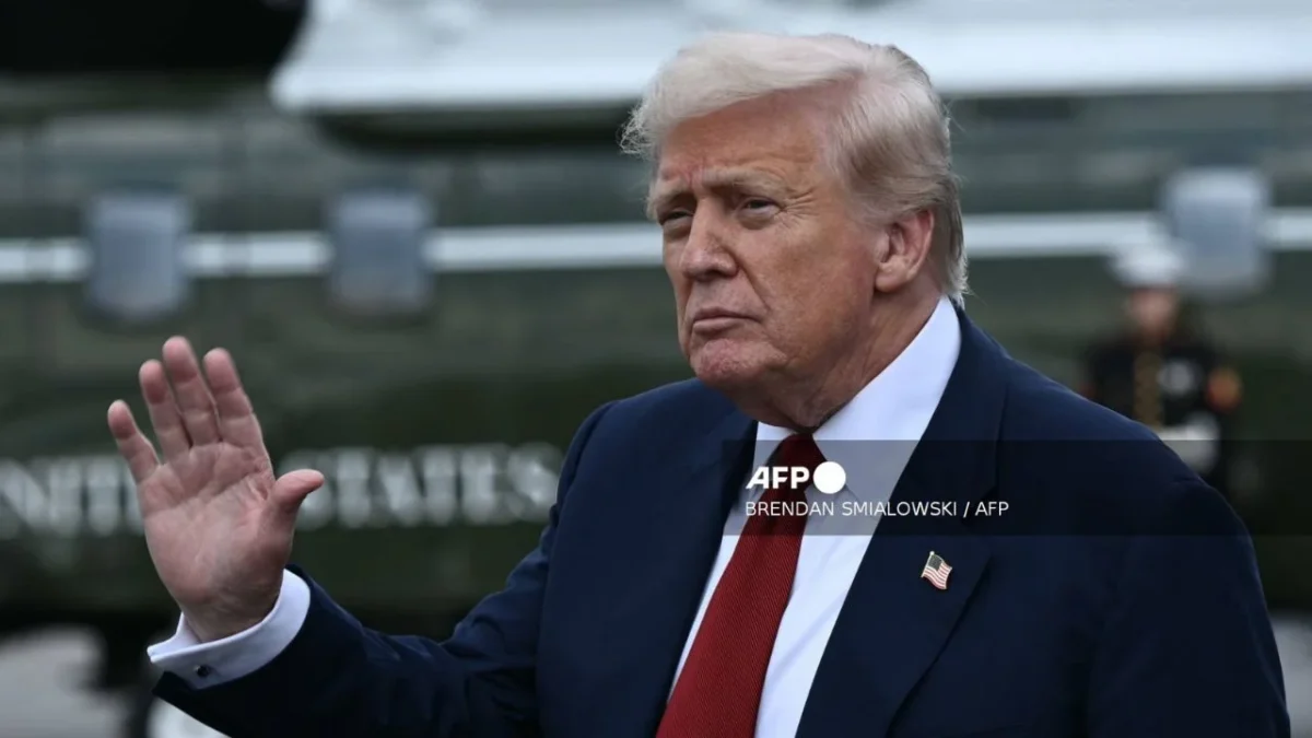 Trump amenaza con subir aranceles a India por comprar petróleo ruso