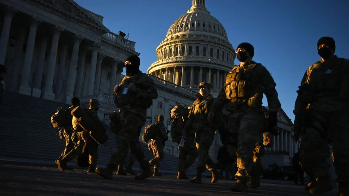 Donald Trump amplió su estrategia militar de intervención en ciudades, pasando de redadas migratorias en Los Ángeles a Washington D.C.