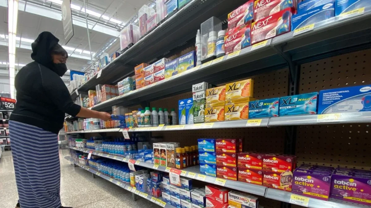 A partir de mañana, sanciones contra farmacéuticas que incumplen entregas, advierte Sheinbaum