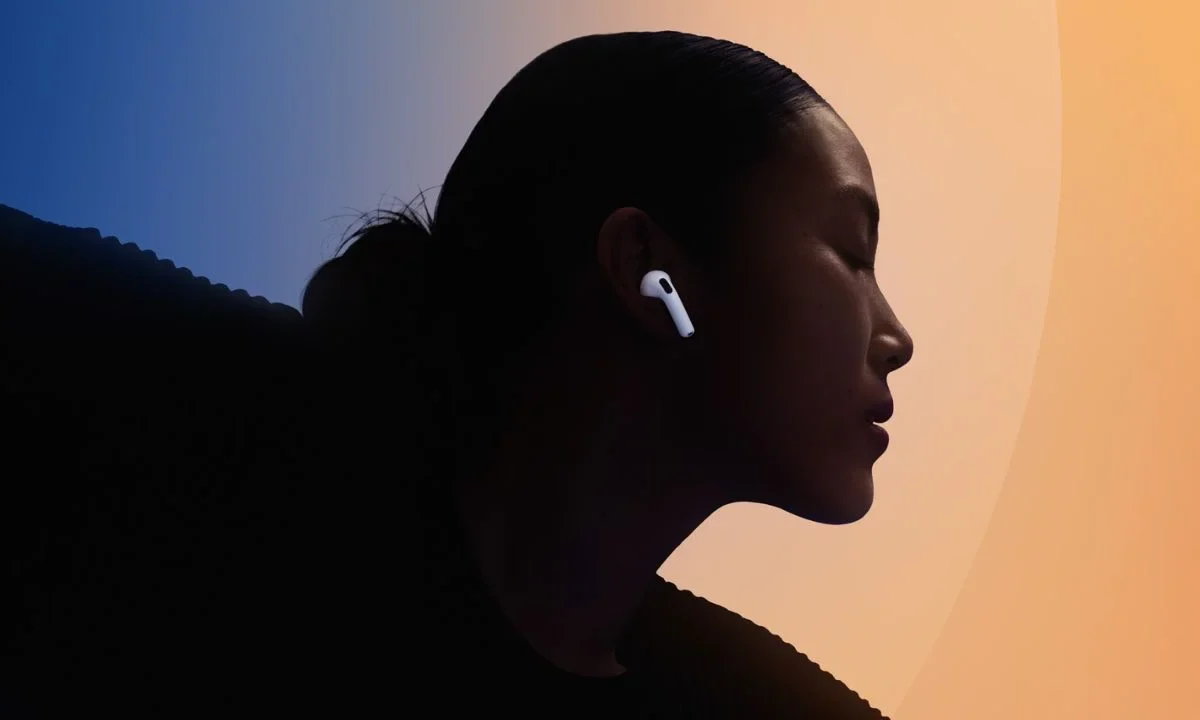 Apple busca consolidar a los AirPods como algo más que auriculares: una herramienta de comunicación global impulsada por la inteligencia artificial.
