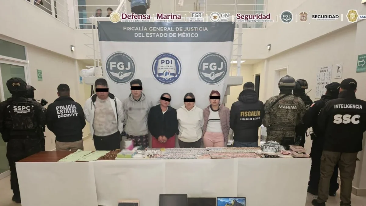 la detención de cinco integrantes de la célula criminal conocida como "Los Bonitos", en el municipio de Acolman