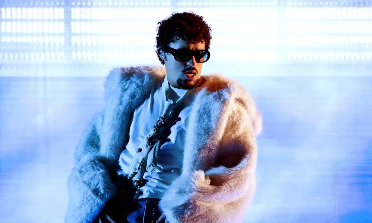 Bad Bunny lidera la lista de nominados para los Latin Grammy 2025.