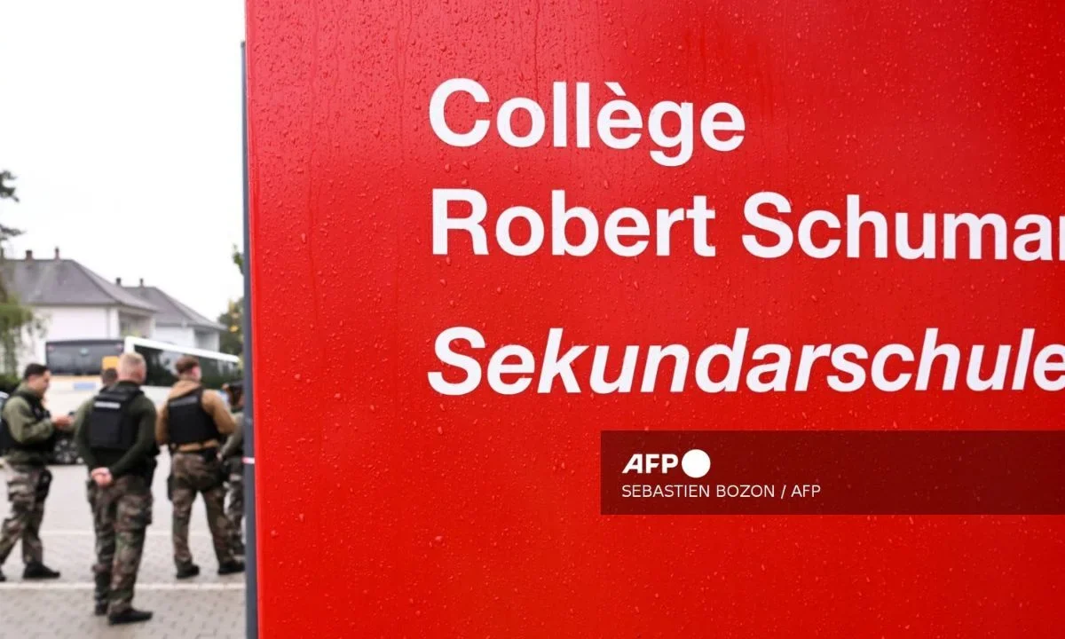 Estudiante en Francia apuñala a su profesora e intenta quitarse la vida